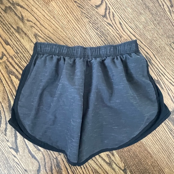 Nike Women's Black grey Dri fit Shorts M - Picture 5 of 5